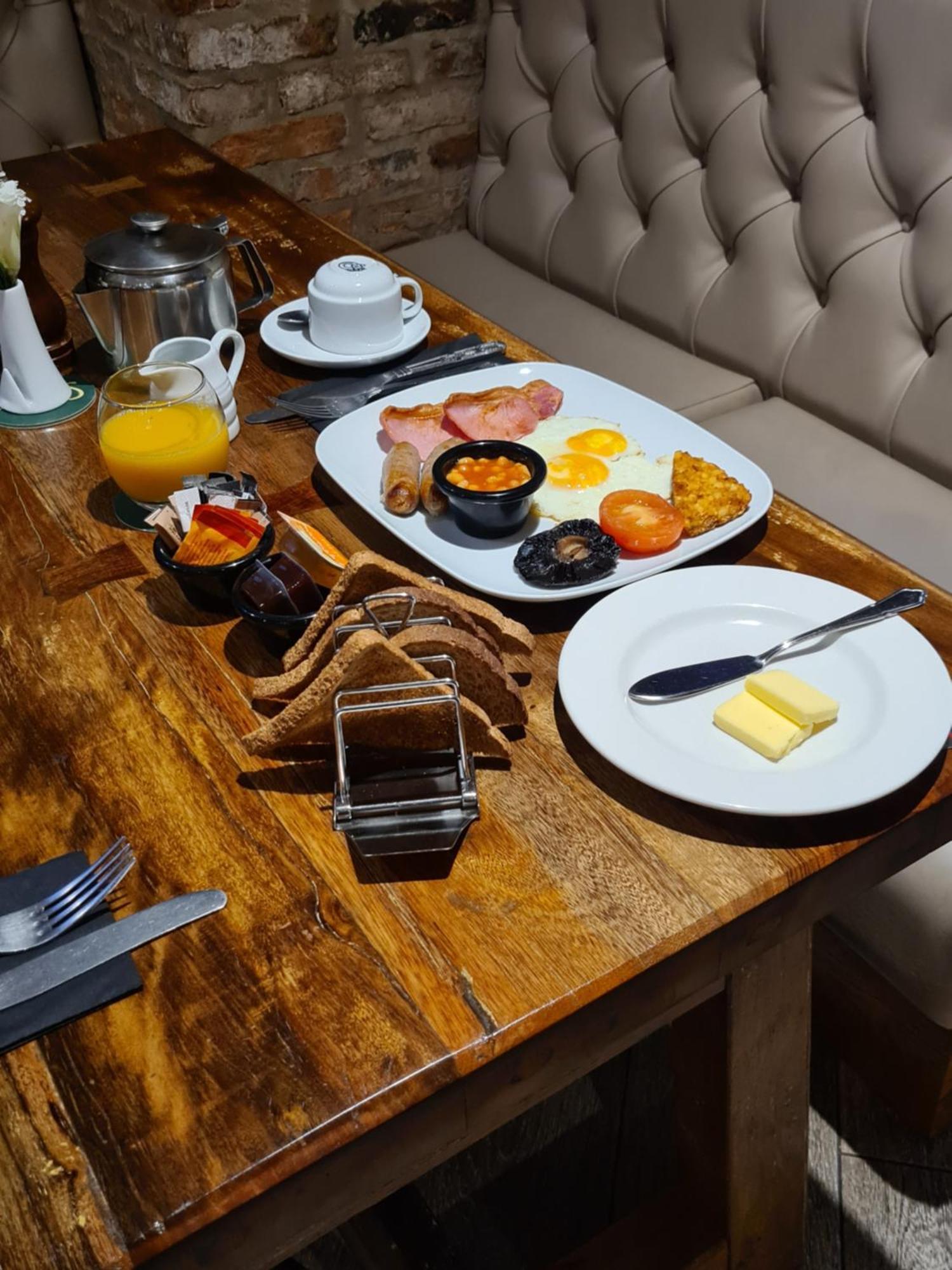 Oddfellows Hotel Carlton  Ngoại thất bức ảnh